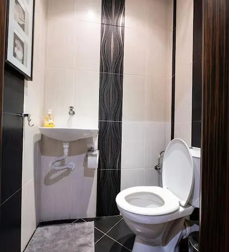 Apartmán при галя / прекрасен в тих квартал