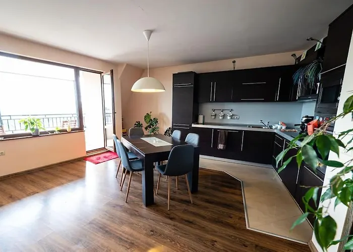 при галя / прекрасен в тих квартал Apartmán Varna